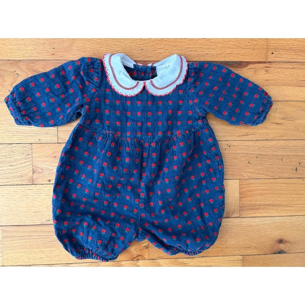 Vintage Oshkosh Smocked  Floral Romper USA Size 6-9 Months